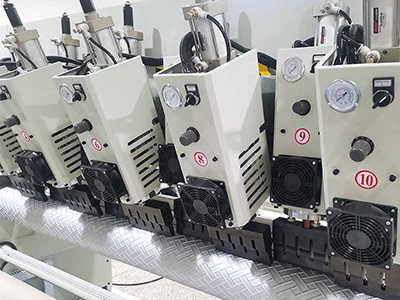 Machine de matelassage à ultrasons pneumatique
