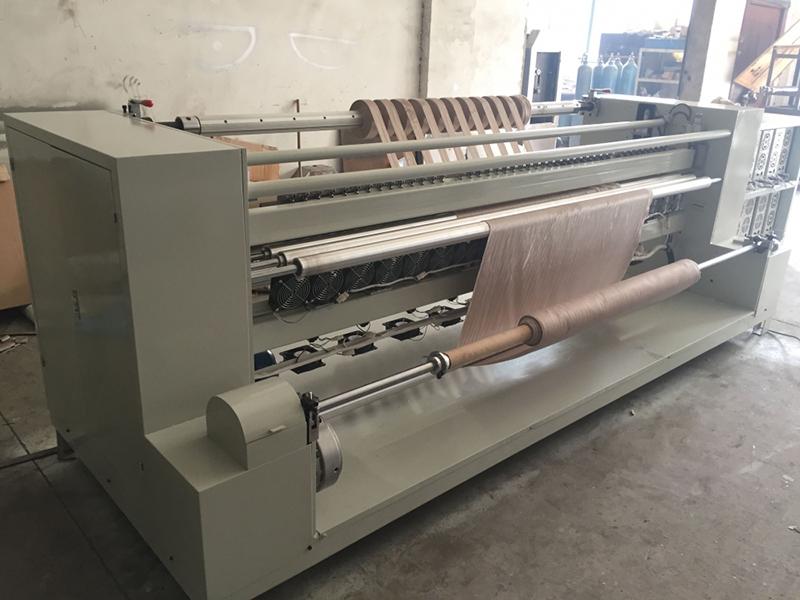 Machine ultrason pour le refendage (Petit format)