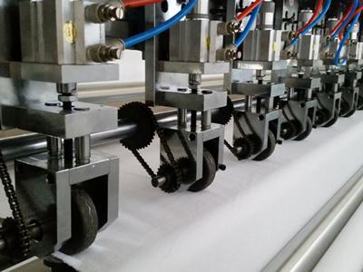Machine de refendage transversal par ultrasons